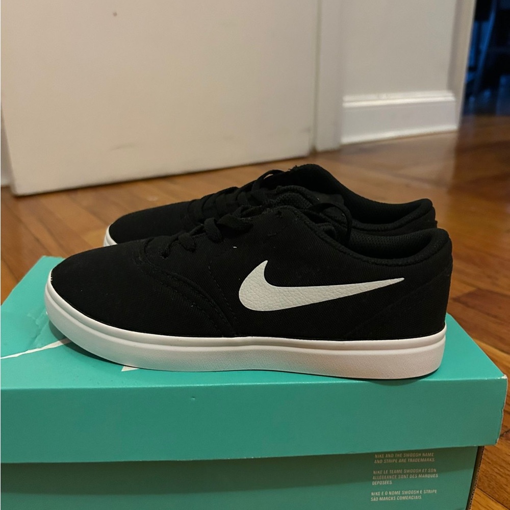 Nike Black Youth Sneakers